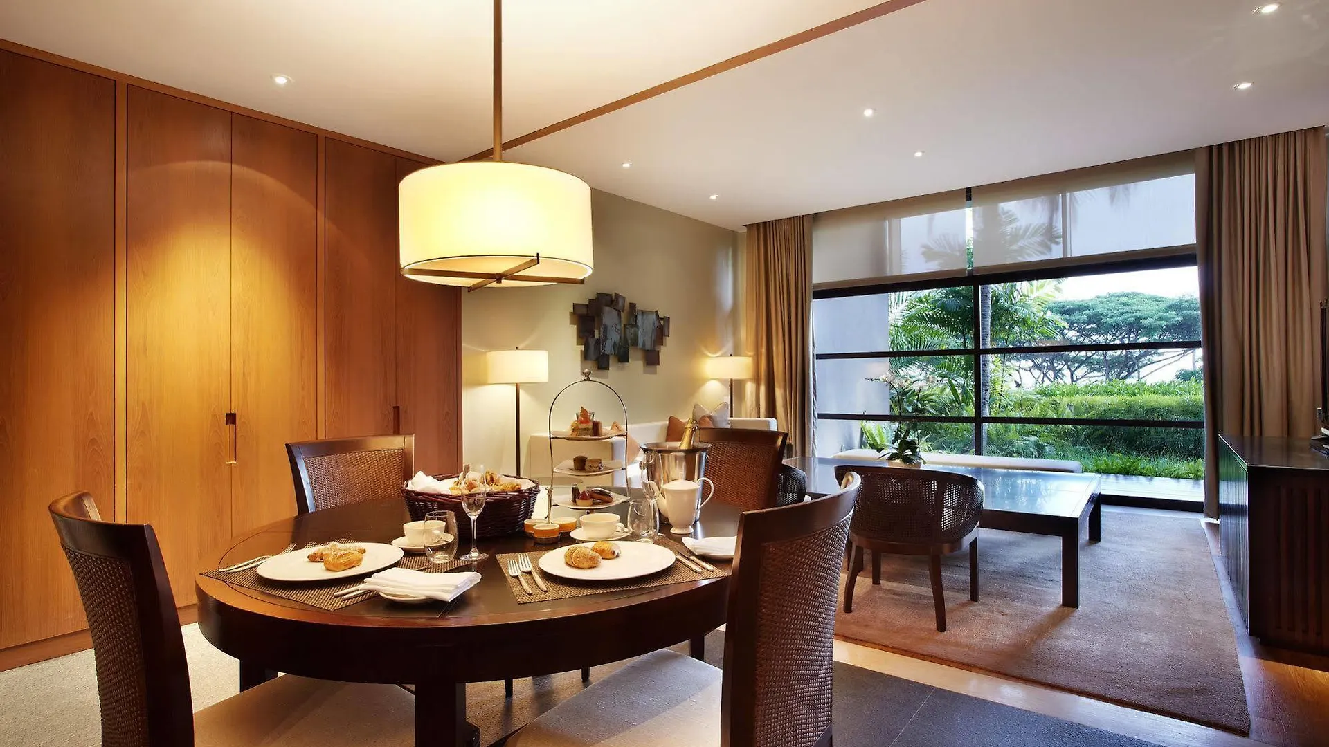 Capella The Club Residences Singapore 5*,  Singapore